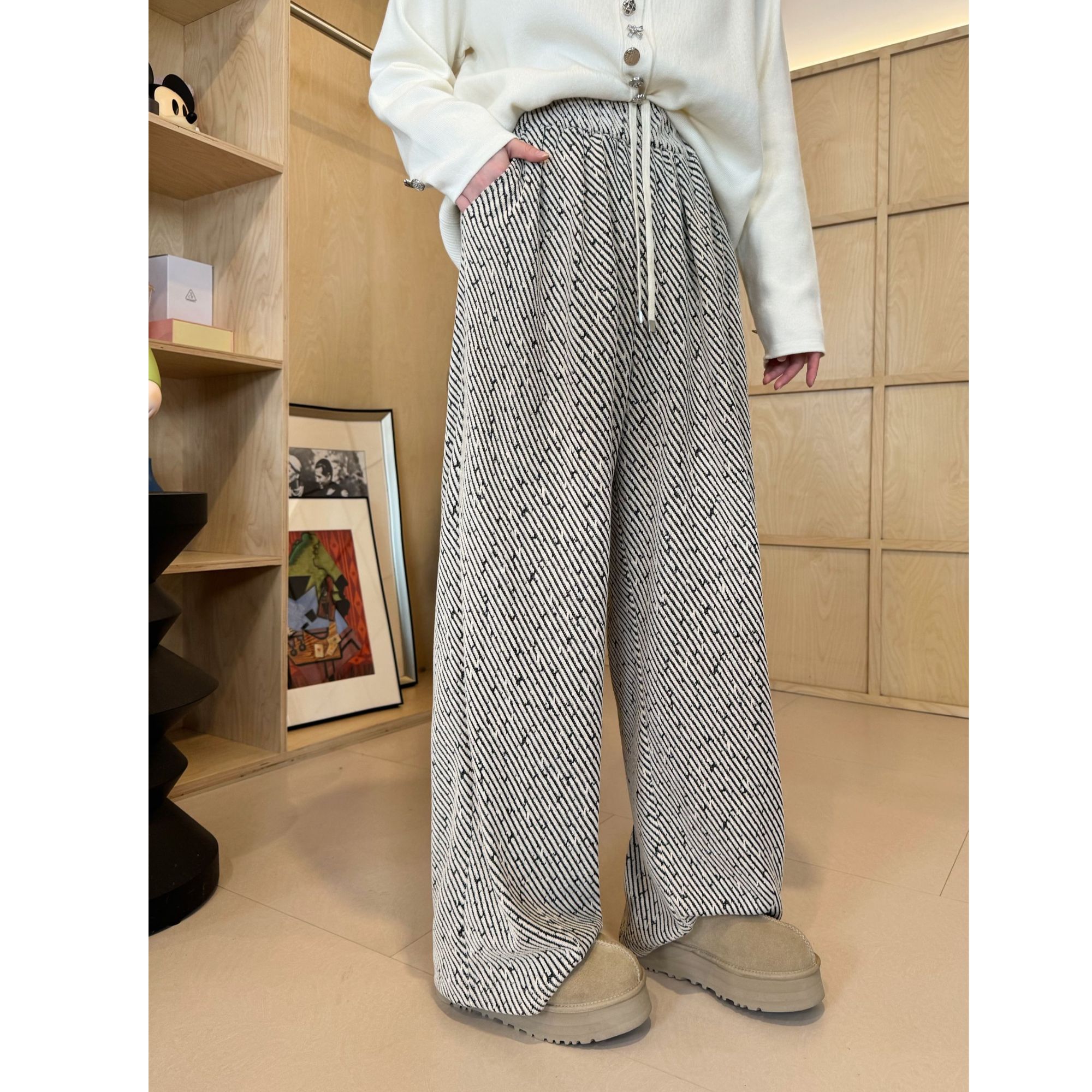 2024新品  蕾蕾同款【比例玩家！】全松紧高腰斜纹亮丝抽绳阔腿休闲裤