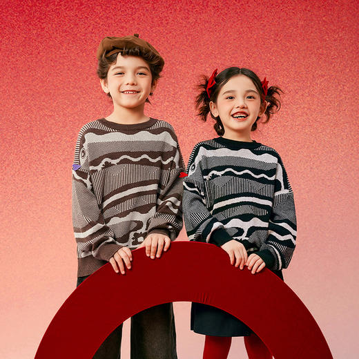 测评推荐-年衣 蛇么都旺2025年亲子款童装毛衣女款 冬季保暖针织衫毛衫 商品图8