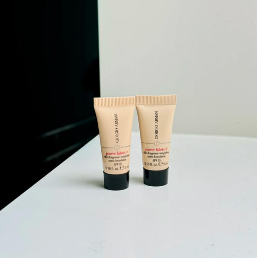 阿玛尼粉底液中小样5ml 红标权力权利油皮持妆粉底液中小样 1.5 2 3号 商品图1