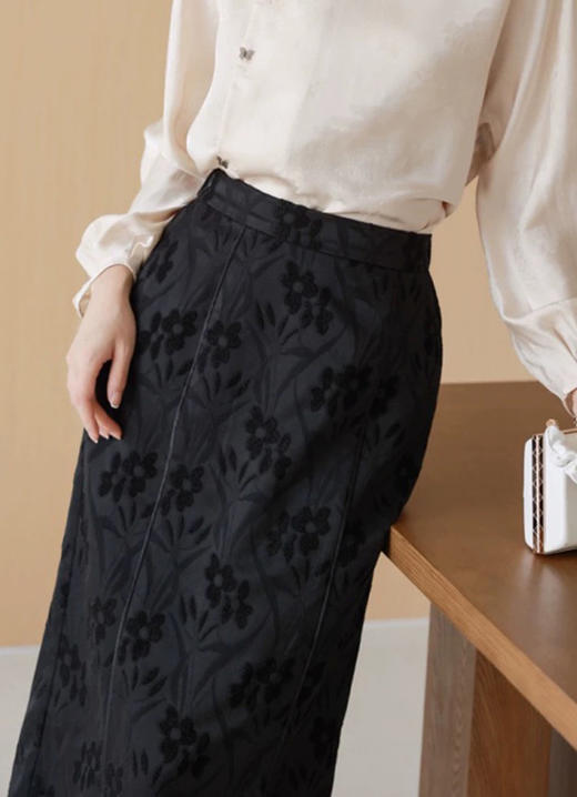 【清仓不退换】【高品质私服】【新中式提花松紧腰开叉半裙】质感舒适柔软但自带筋骨【无标出货 介意慎拍】 商品图3