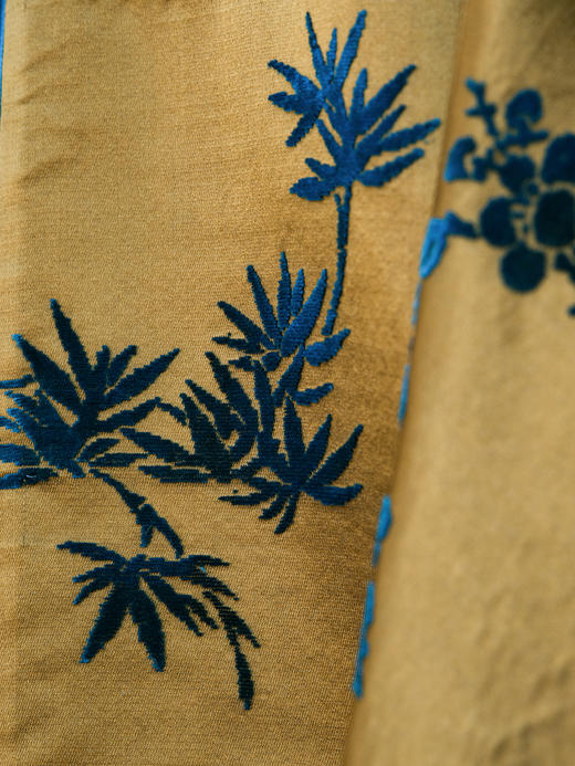 暂不上架|盛唐牡丹|梅兰竹菊漳缎偏襟外套-钉珠款（钉珠花纹随机） 商品图5