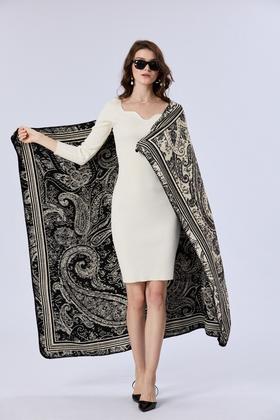 优品堂【墨玉青花】140×140方巾羊毛+拉绒双面围巾披肩两用