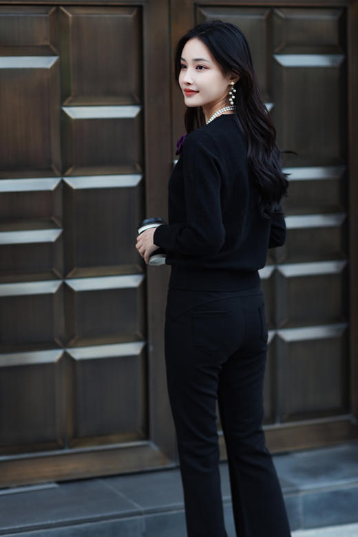 逸红颜明月优选 #新升级王炸微喇裤【曼妙裤】年度最佳冬日细腿裤，太太太显瘦了！ 商品图9