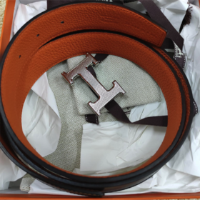 HERMES爱马仕 雕纹银色扣 Togo 小牛皮双面皮腰带 女款 黑色