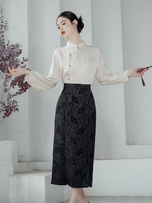 【清仓不退换】【高品质私服】【新中式提花松紧腰开叉半裙】质感舒适柔软但自带筋骨【无标出货 介意慎拍】 商品图8