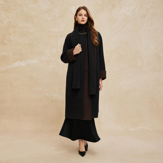 PH942斯尔丽2024秋冬新款双面双色搭配围巾大廓形时尚中长款羊毛大衣 商品图3