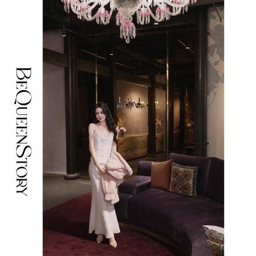 余潇潇【雪夜凝香】立体手工花朵彩珠吊坠拼接毛毛白色吊带背心内搭 商品图4