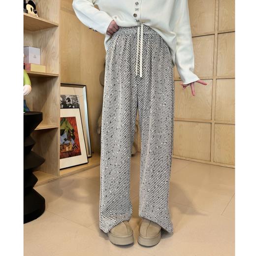 2024新品  蕾蕾同款【比例玩家！】全松紧高腰斜纹亮丝抽绳阔腿休闲裤 商品图2