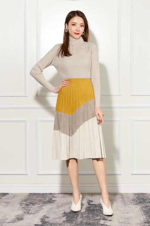 Le Malene 杏色蕾丝钩花修身打底毛衣 11039 商品图4