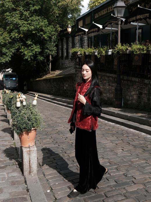 盛唐牡丹|朱樱红冰裂梅花纹漳缎水貂马甲 商品图4