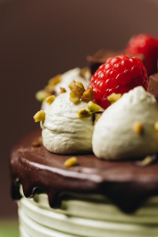 迪拜开心果丝绒巧克力蛋糕 商品图9