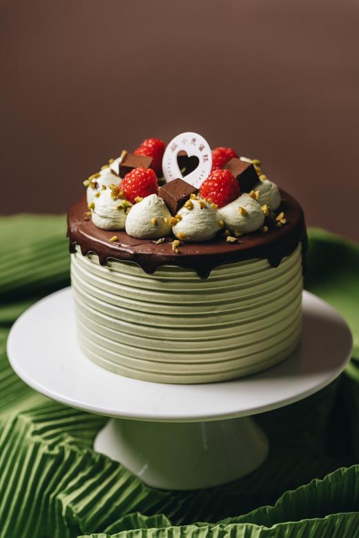 迪拜开心果丝绒巧克力蛋糕 商品图5