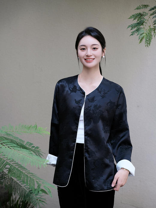 盛唐牡丹| 珍珠白梅兰竹菊冠乐绉外套 商品图0