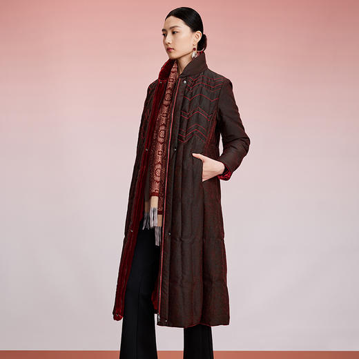 TANGY Collection/天意精品冬季新品中国风女士植物人羽绒服外套 商品图1