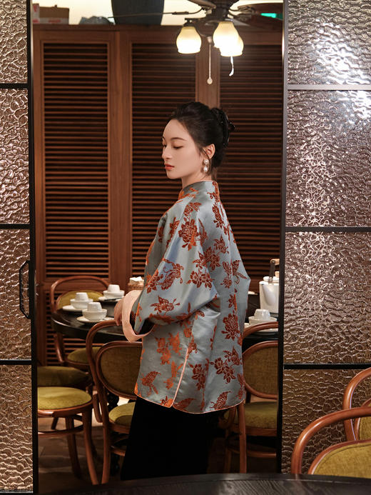 盛唐牡丹| 蝶恋花漳缎铁锈红色外套 商品图7