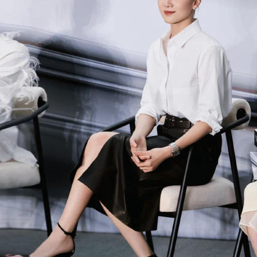 【顺丰包邮】01438 洛诗琳简约高级感解构系廓形翻领衬衫女299 商品图1