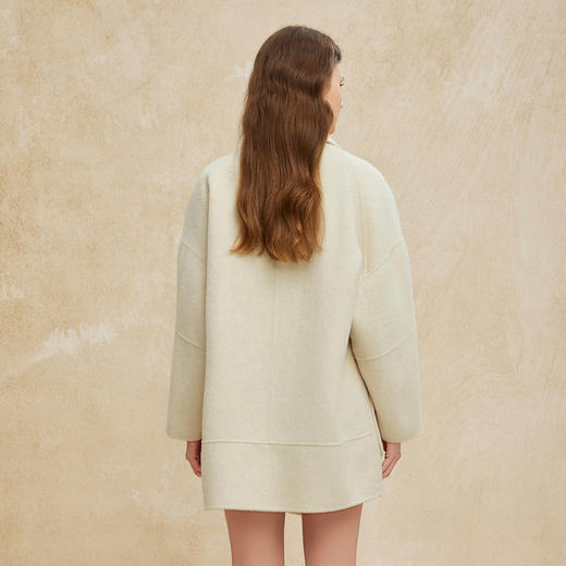 PH954斯尔丽24新款高支羊毛双面呢不对称翻领设计感松弛廓形大衣 商品图1