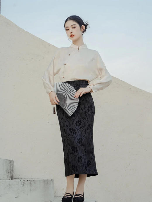 【清仓不退换】【高品质私服】【新中式提花松紧腰开叉半裙】质感舒适柔软但自带筋骨【无标出货 介意慎拍】 商品图5