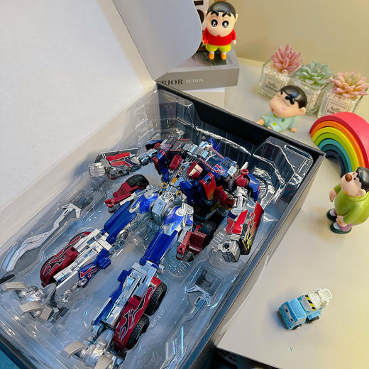 【合金款可变形 沉甸甸的爱】擎天合体司令官变形机器人正版合金版手办 星际首领 主题+双刀 擎天柱模型30cm 高档礼盒 商品图5