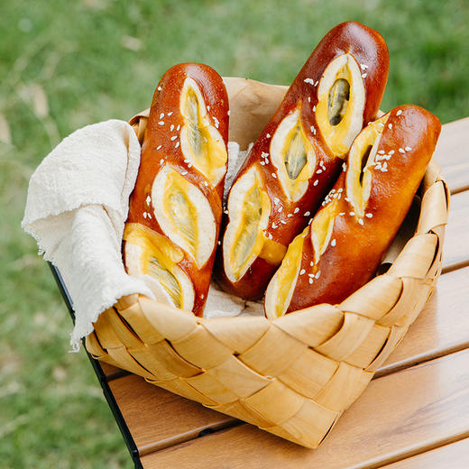 墨鱼肠碱水棒（（预售产品，注意：同蛋糕一起拍下，只能选第三天一起配送，单独拍下默认发生鲜快递） 商品图0