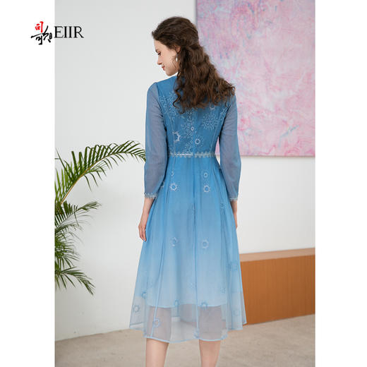 司歌v领刺绣秋连衣裙中长裙渐变仙气A901475X 商品图2