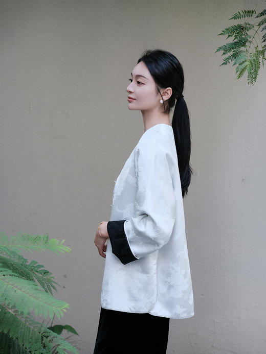 盛唐牡丹| 珍珠白梅兰竹菊冠乐绉外套 商品图5