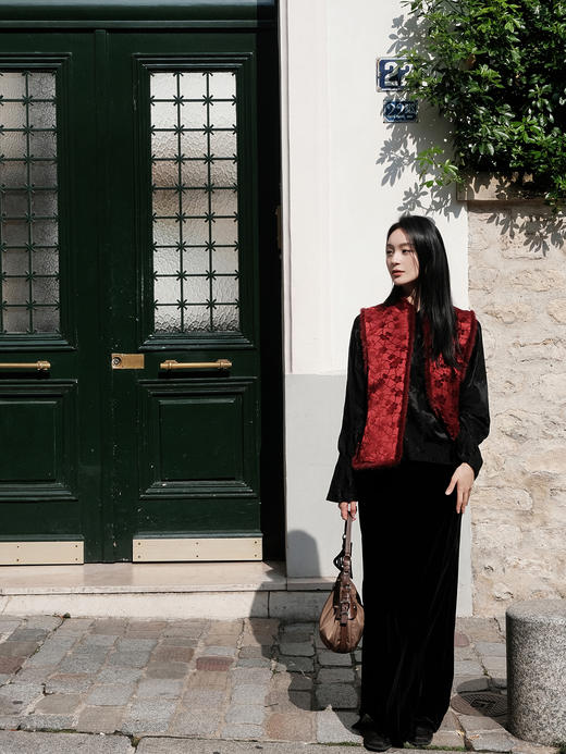 盛唐牡丹|朱樱红冰裂梅花纹漳缎水貂马甲 商品图6