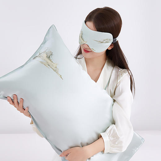 太湖雪 苏博联名 真丝旅行三件套 商品图3