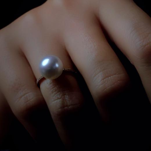 18k镶嵌澳白珍珠戒指 商品图2