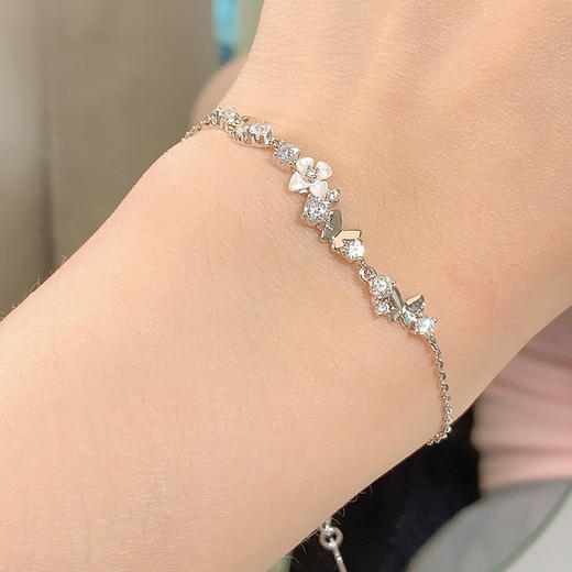 卡蒂罗/KADER 丁香蝴蝶手链 纯白丁香花优雅浪漫温柔可调节手饰 闪闪蝶舞明媚秋冬闪耀吸睛穿搭配饰 925银 商品图2