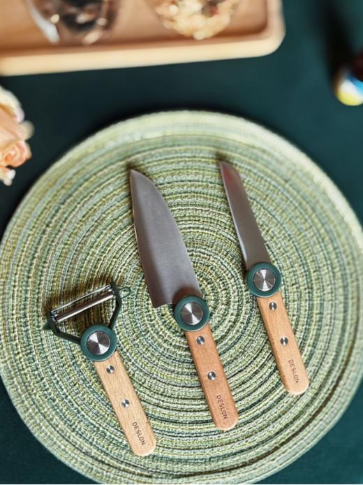 【德世朗沁缘榉木厨具三件套】 到手 小菜刀＋水果刀＋削皮器✅ 🌈专为东方家庭而生💯 ✅德系精工V型刀刃工艺 切割流畅  商品图1