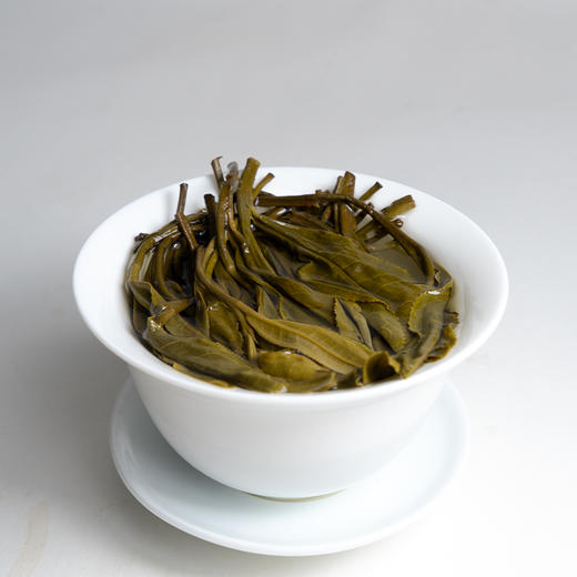 2023年易武麻黑森林茶生茶龙珠8颗装（净含量：56克） 商品图3