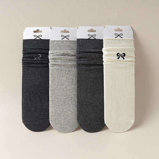 【学院风棉质蝴蝶结刺绣袜】秋冬季甜美清新刺绣蝴蝶结中筒袜，弹力脚腕口舒适不勒，高弹舒适不易变形，无骨纯棉袜子堆堆袜白色长袜条纹棉袜女QQ 商品图2