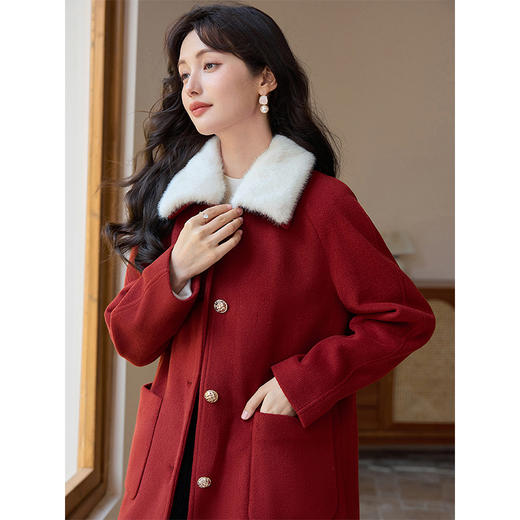 【年终特卖】熙世界波多尔红毛呢外套中长款2025冬季新款高级感毛领呢子大衣 商品图1