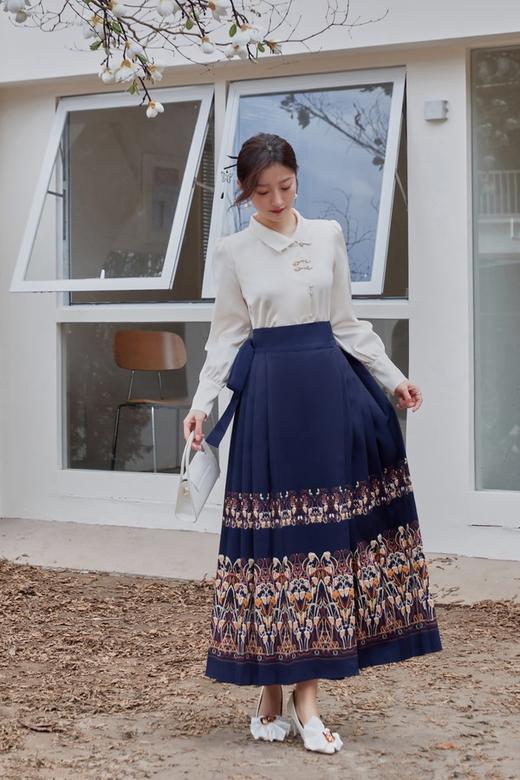 Le Malene 白色缎面上衣马面裙套装 19048 商品图2