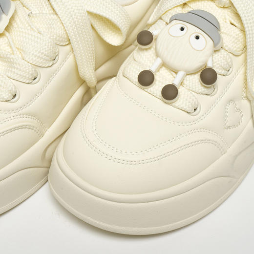 IEF/爱依服2025时尚休闲鞋 秋冬 小众设计百搭低帮厚底小白鞋9760 商品图3