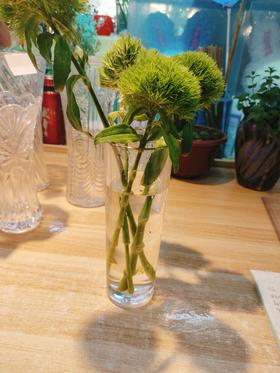 直筒玻璃花瓶一个