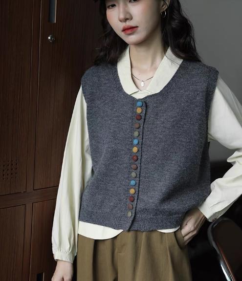 LR圆领撞色小扣子针织马甲 商品图0