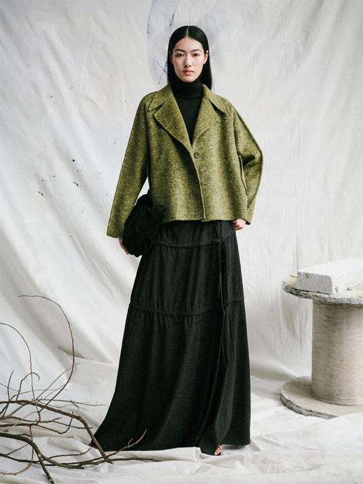 LIYIHAN 24冬绵羊毛落肩袖短款双面呢大衣女款外套宽松高级复古感 商品图3