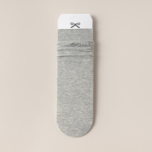 【学院风棉质蝴蝶结刺绣袜】秋冬季甜美清新刺绣蝴蝶结中筒袜，弹力脚腕口舒适不勒，高弹舒适不易变形，无骨纯棉袜子堆堆袜白色长袜条纹棉袜女QQ 商品图6