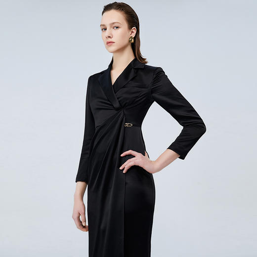 EITIE爱特爱秋季新款洋气修身显瘦百搭气质连衣裙7507214 商品图4