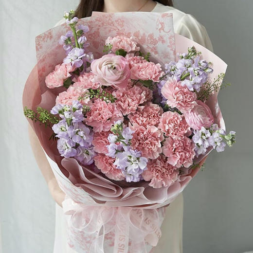 【时光温柔】18枝粉色康乃馨➕5枝紫罗兰➕粉色洋牡丹➕新鲜配花配叶，高端大气时尚花束 商品图0