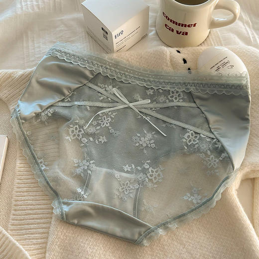 【0感纯欲纯欲丝滑缎面蕾丝内裤】宛如人体第二层肌肤，亲肤蕾丝网纱透气不粘腻，透气无痕舒适纯棉裆包臀绸缎女生三角裤QQ 商品图4