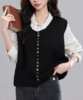 LR圆领撞色小扣子针织马甲 商品缩略图1