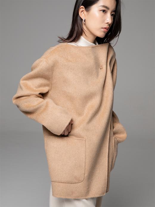 LIYIHAN 24冬绵羊毛不规则结构翻领短款大衣腰带高级复古设计感 商品图2