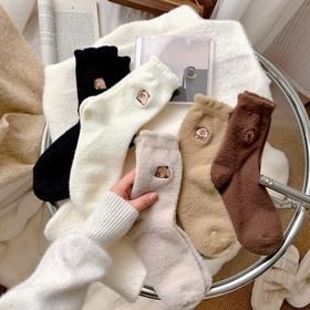 鹿鹿推荐 •冬日软绵绵袜！水豚卡皮巴拉秋冬中筒厚袜子【贴身衣物不退换】