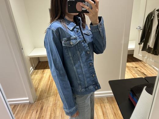 到手价599元 tommy女款牛仔上衣 潮酷潮酷的 厚度适中不是硬面料很舒服 短款很显瘦哦  美国代购，无中文标签，介意慎拍 商品图5