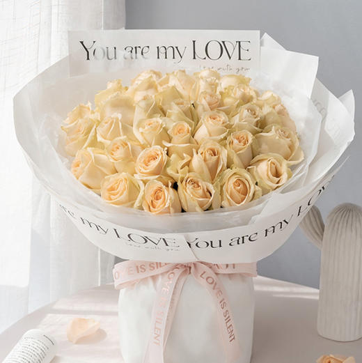【有你真好】33枝香槟玫瑰，精美时尚花束 商品图0