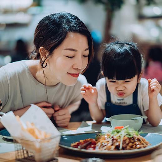 【爱达邮轮·魔都号】国产首艘大型游轮·日韩免签【上海出发】  （注意：票价因航次、路线实时变化，务必咨询客服查实时票价，请勿静默下单） 商品图1