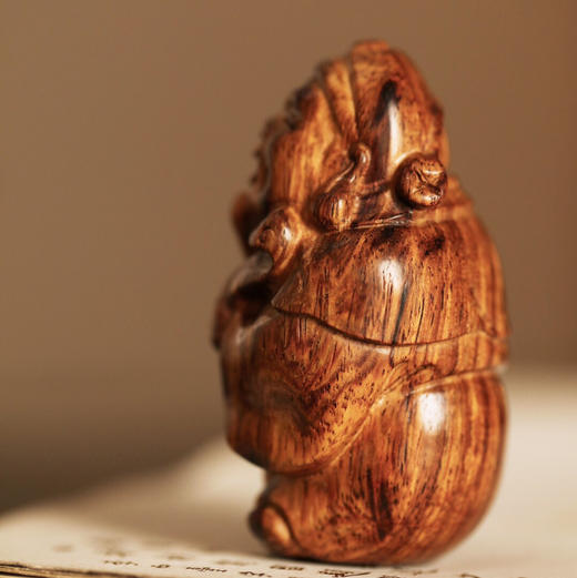 【青山特惠】海黄 | 如意小财神 油梨老料摆件 6.2*3.5*3.5cm  重37g b18 商品图2